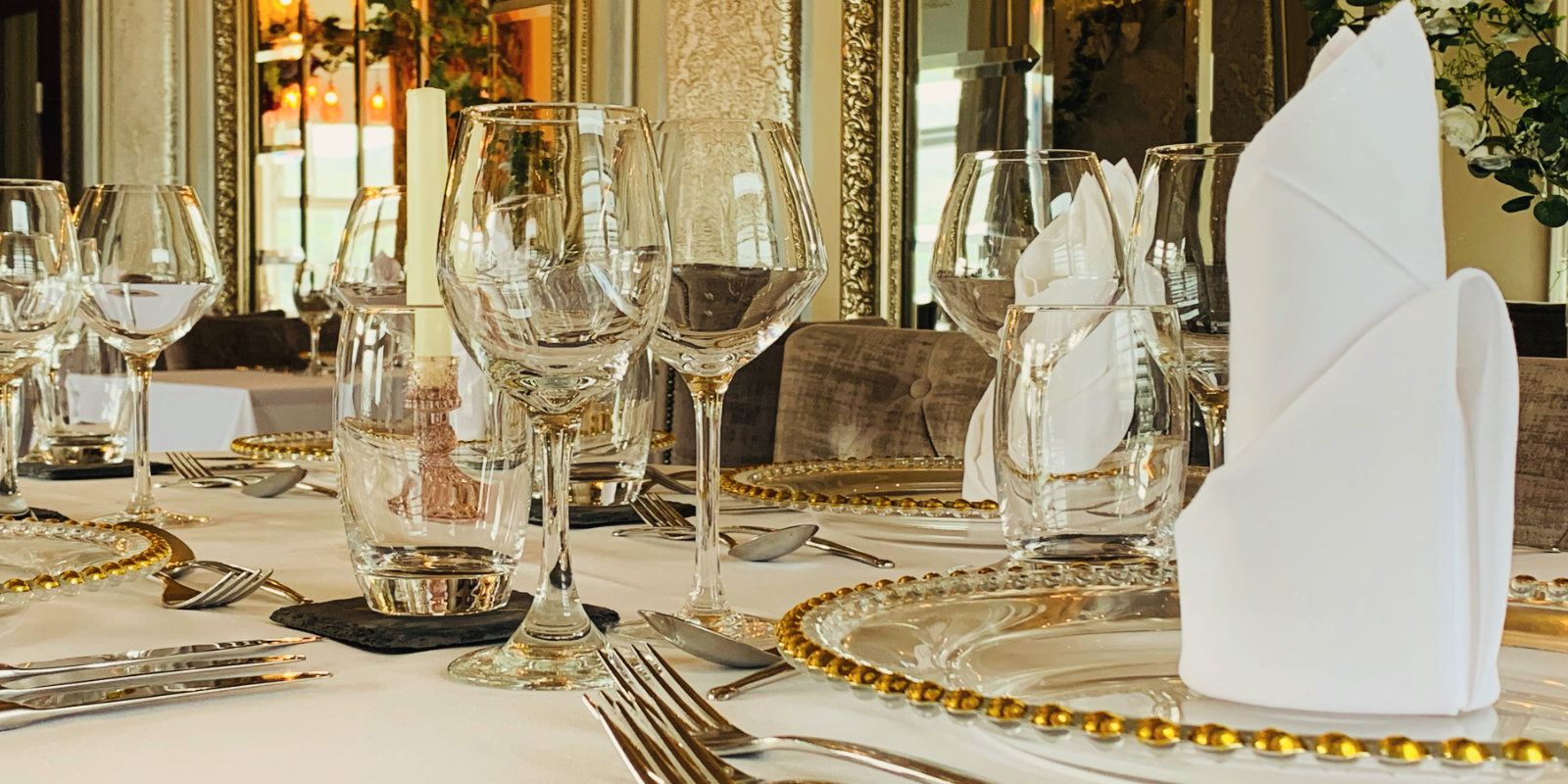 Website banner  x px  bespoke dining www.thewhistledownhotel.com_v2